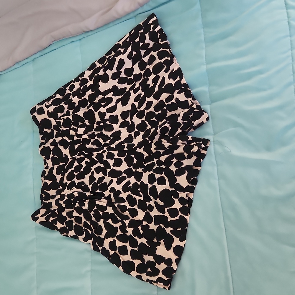 Shorts with pockets